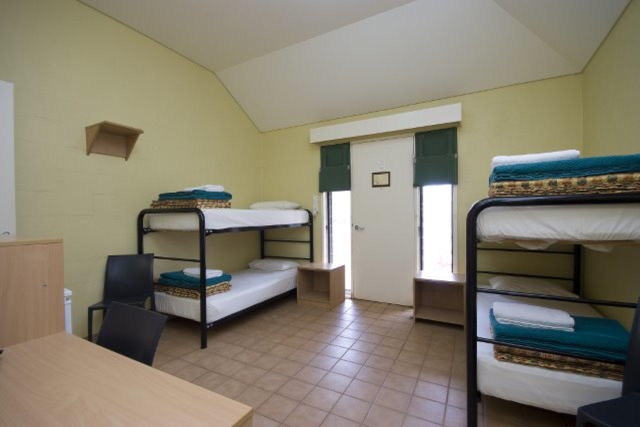 Outback Hotel Uluru Chambre photo