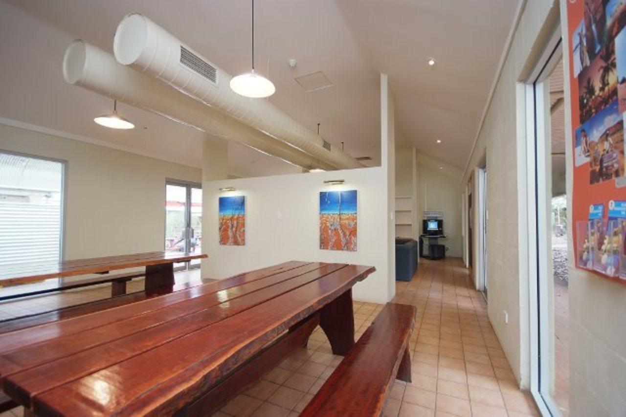 Outback Hotel Uluru Extérieur photo