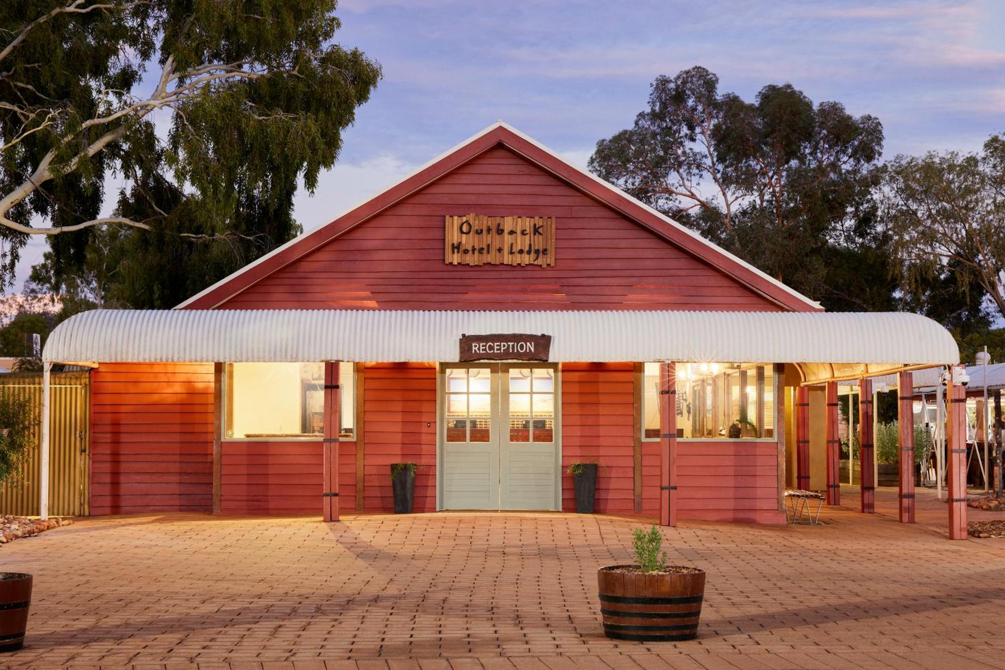 Outback Hotel Uluru Extérieur photo