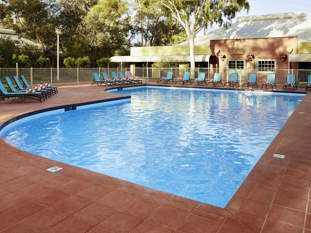 Outback Hotel Uluru Extérieur photo