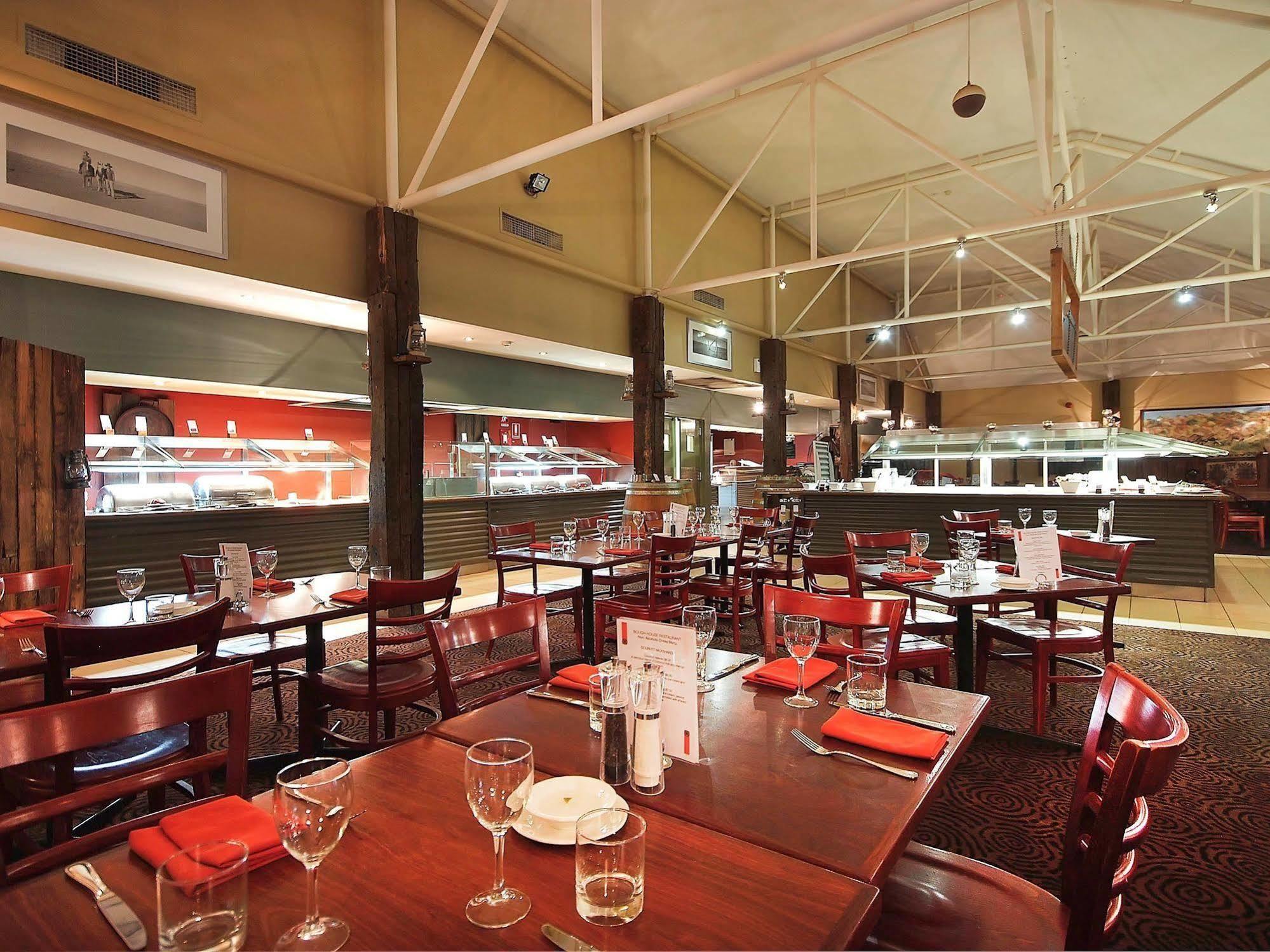 Outback Hotel Uluru Extérieur photo